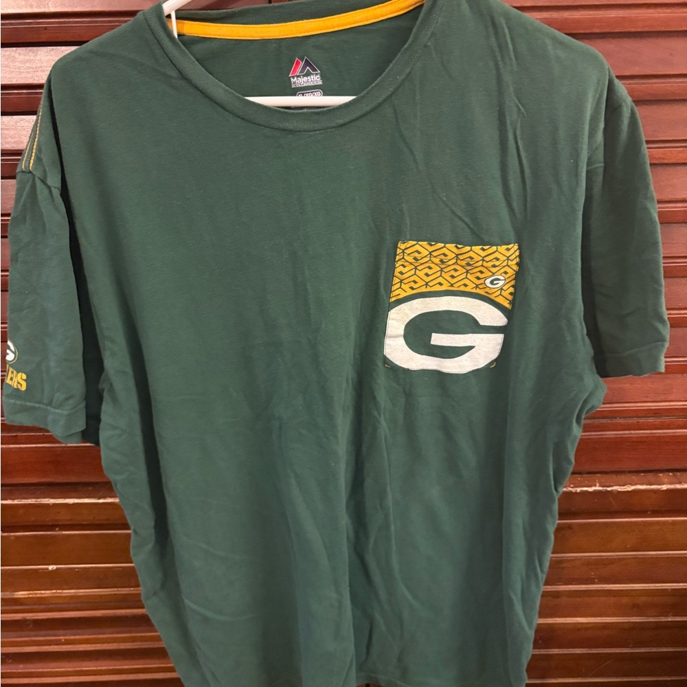 Majestic Green Bay Packers Green Tee with Yellow Patterned Pocket